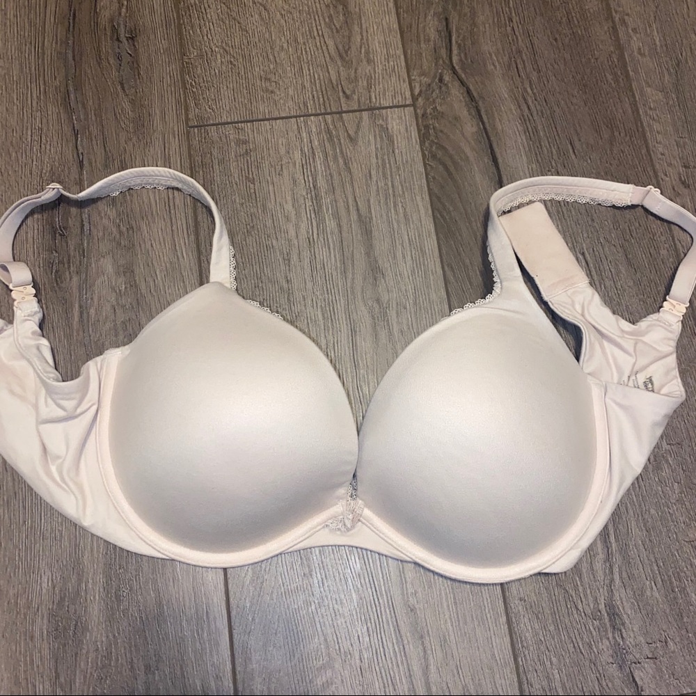 Victoria’s Secret Body by Victoria Push Up Bra